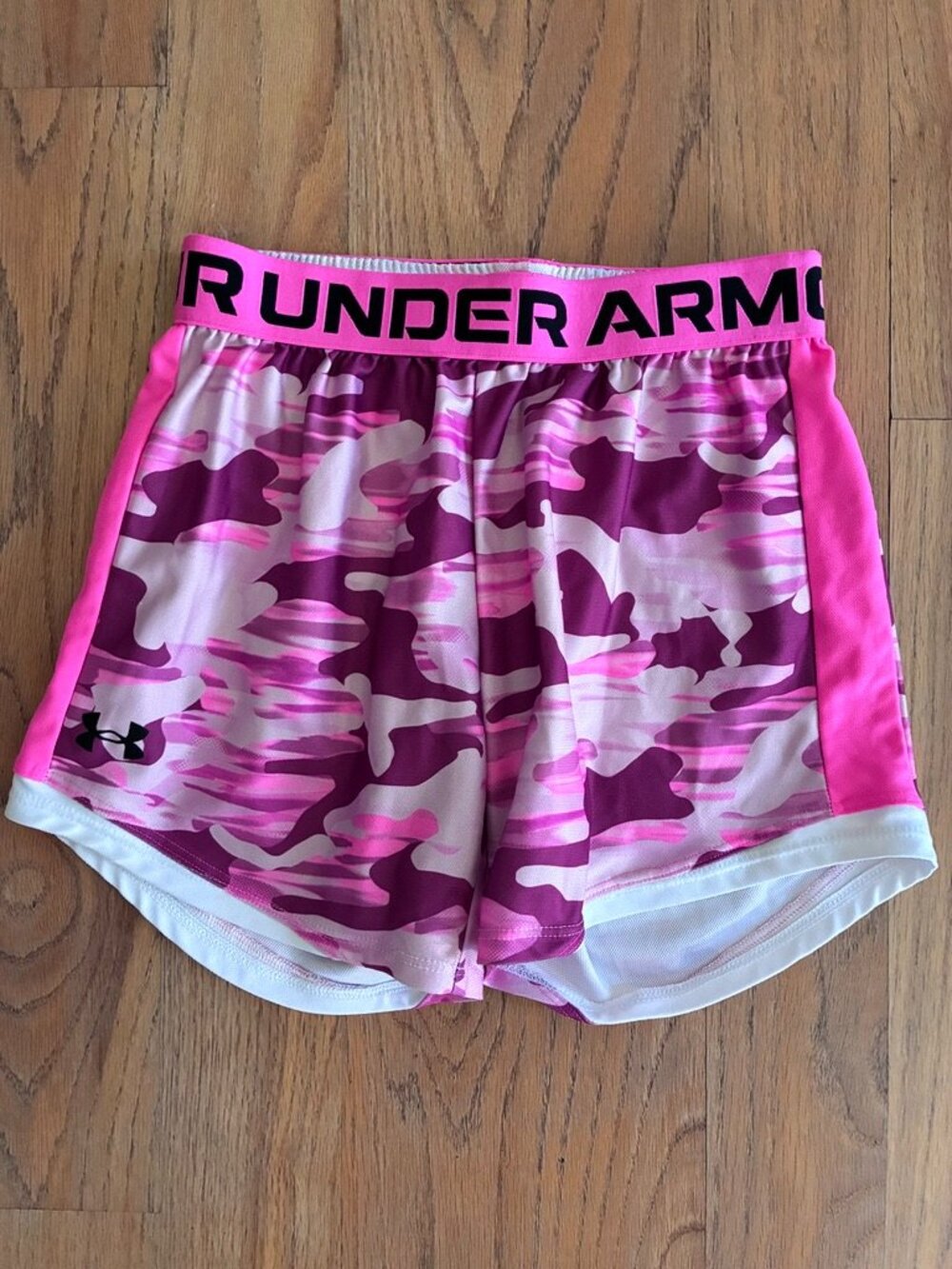 Under Armour Girls HeatGear Play Up Pink Camo Shorts Youth Medium